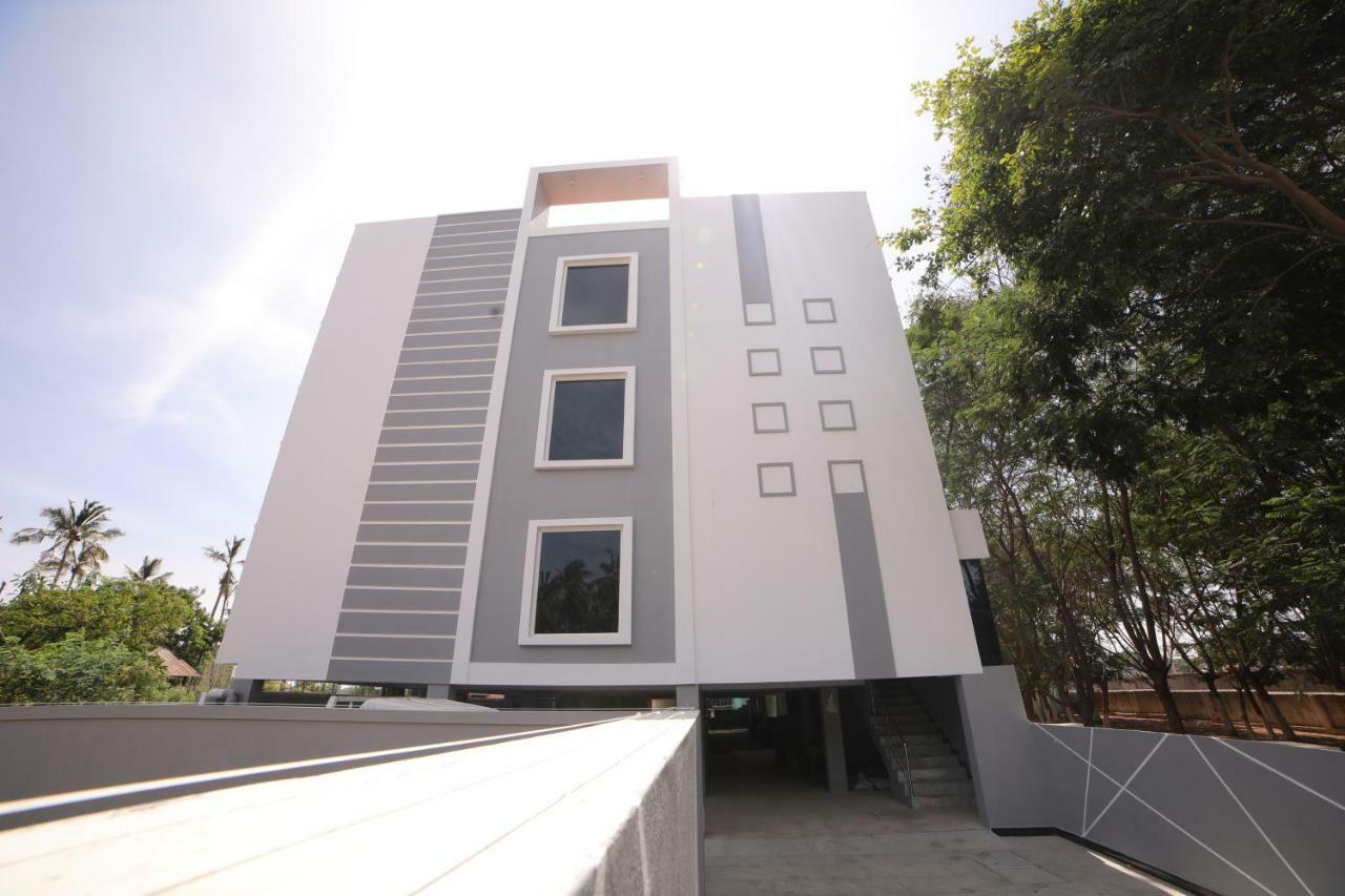 The Base Inn Pondicherry Exterior foto